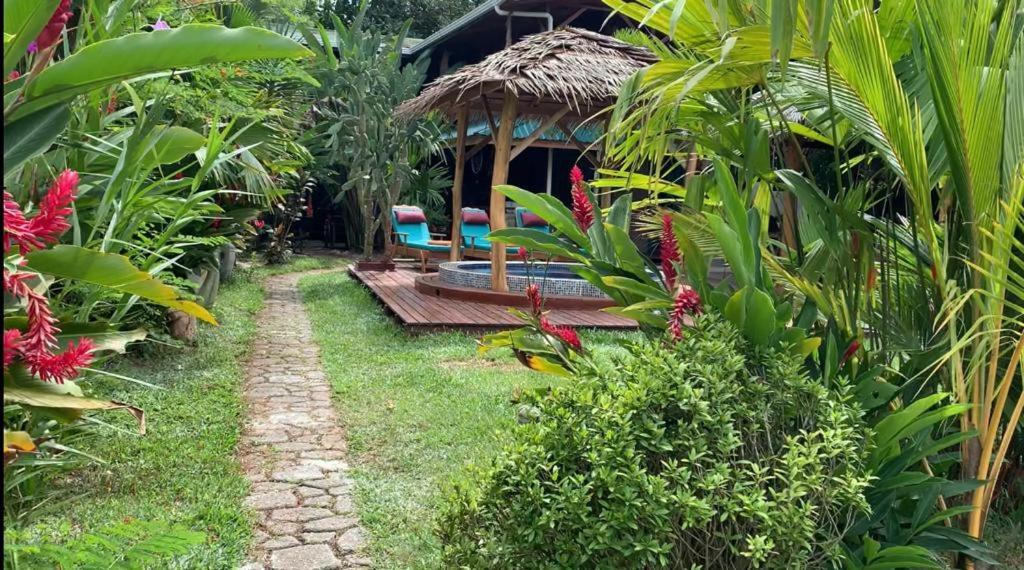 Casa Mambo Cahuita Exterior foto